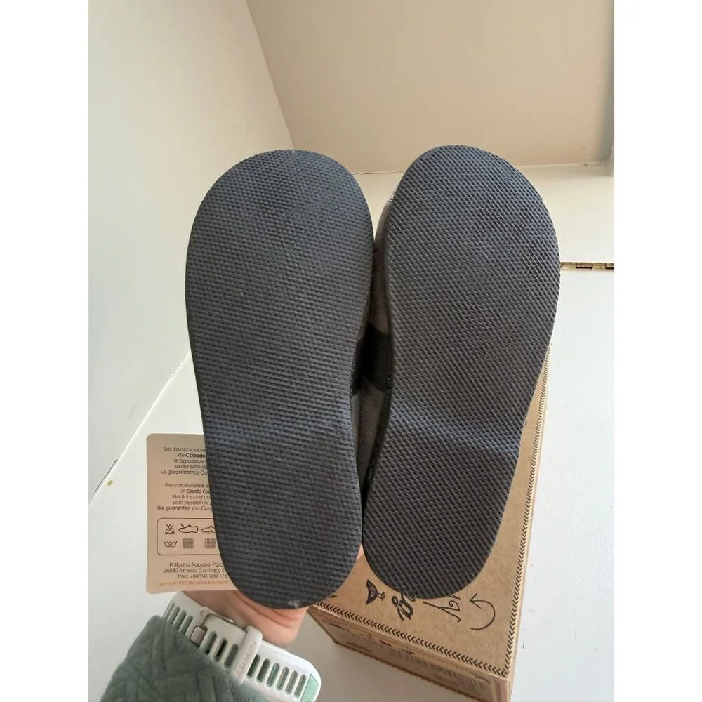 NWB Cienta Baby Shoes Slip On Grey Space Theme Size EU 24 US 7.5 [jb]